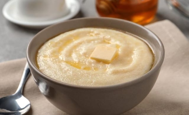 Czech Creamy Semolina Porridge.